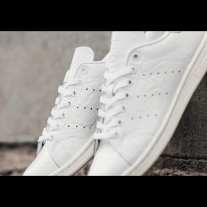 Crinkled Stan Smiths NWT in box